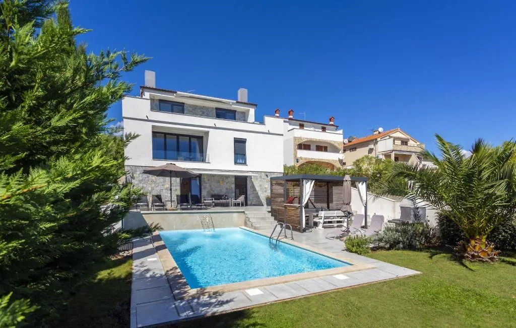 Beautiful Villa Estate 1 In Island Of Krk location