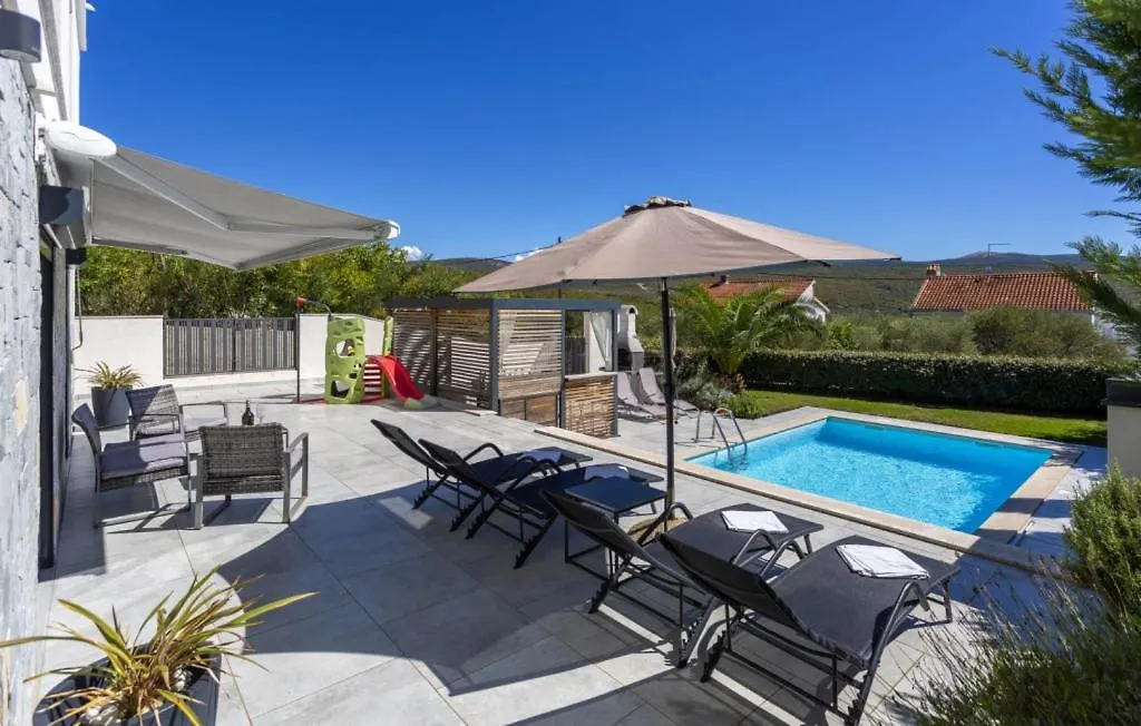 Beautiful Villa Estate 1 In Island Of Krk Kornic